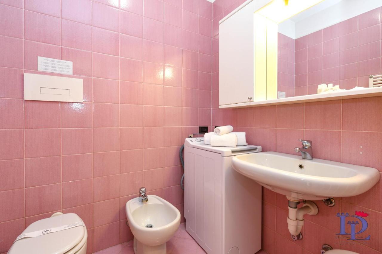 Desenzanoloft Official Partner Marriott Homes & Villas - A Casa Di Attila Desenzano del Garda Eksteriør billede